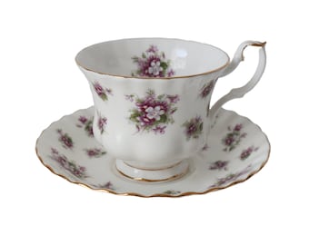 Royal Albert Vintage Teacup and Saucer Sweet Violets Tea Cup Floral English Bone China Garden Tea Party