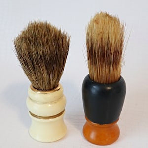 2 Vintage Shaving Brush  Badger Plastic & Bakelite Butterscotch 1930's