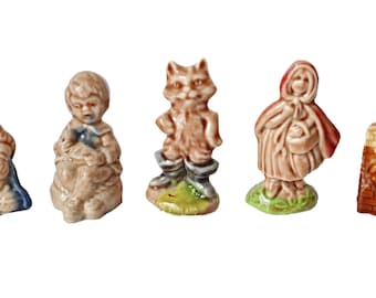 Vintage Red Rose Wade Tea Figurines You Choose Red Ridinghood Jack Horner Puss&#39;n Boots Ole King Cole Humpty Dumpty Nursery Rhymes
