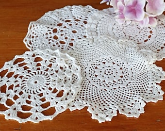 4 Doilies Doily Crocheted Tatted Doily White Vintage Doilies T2