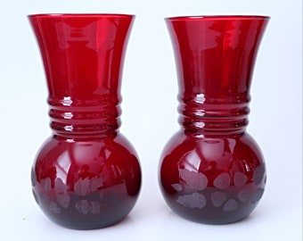 2 Vintage Royal Ruby Vases Etched Charm Anchor Hocking Vase 1940's