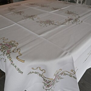 Vintage Tablecloth NOS White with Floral Design Permanent Press Topper Table Cloth