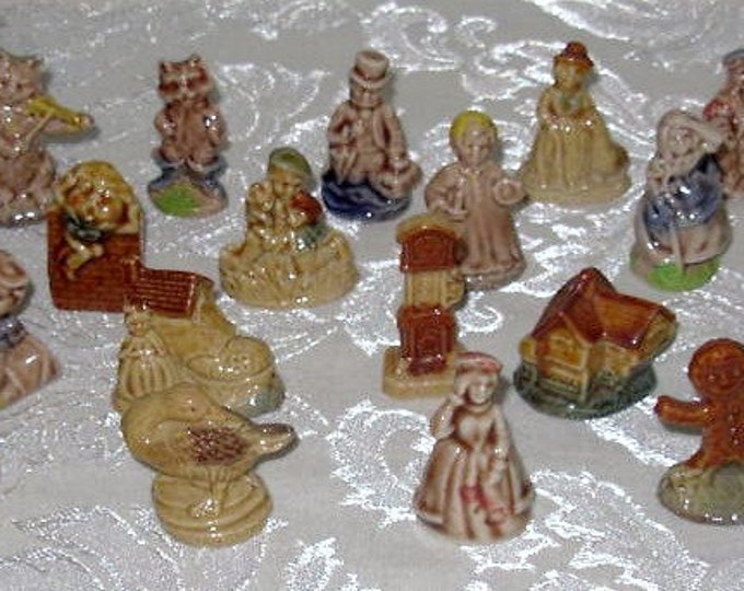 24 Wade Tea Figurines Wade England Nursery Rhyme Tea Figurine Set Etsy