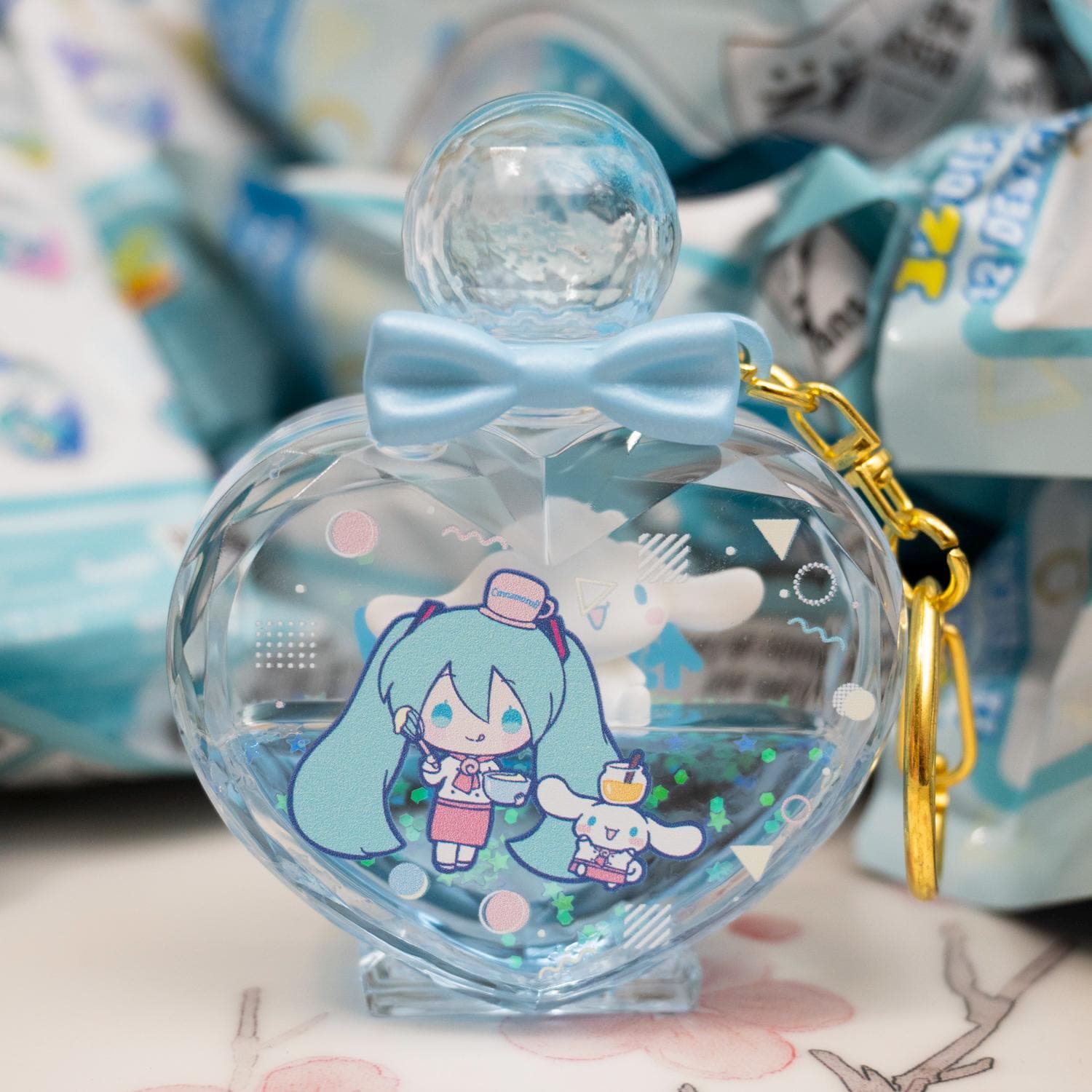 Puka Puka Sanrio Cinnamoroll X Hatsune Miku Floating Bottles Blind