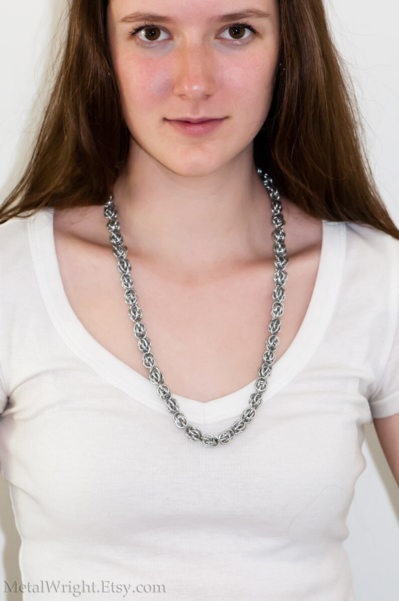 Sweetpea Chainmail Necklace image 2