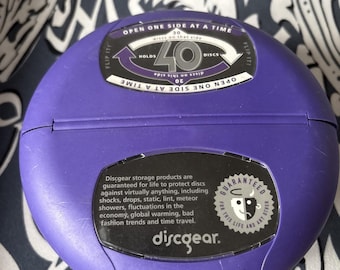 DiscGear Discus 40 CD / DVD / Spielehalter Hartschale Lila kommt mit 25+ CDs Vielfalt