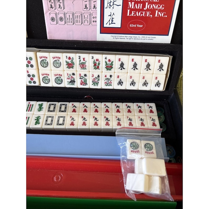 GRA MAHJONG 4 półki z pleksiglasu 160 białych (kolorowych) płytek 6 etui na jokery NOWOŚĆ zdjęcie 2