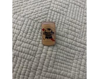 ヴィンテージ パブスト ブルーリボン ビール缶ピン ハットピン ラペルタイタック ゴールド
