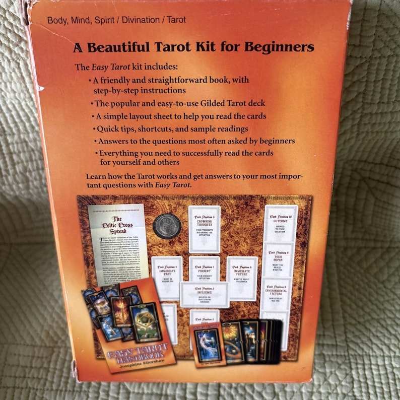 EASY TAROT : Learn to Read the Cards Once and for All ! Cards , Book & Layout image 3