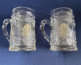 Vintage Glass Golf Beer Mug Steins w/ Pewter Tags Grape Vine Design Set Of 2