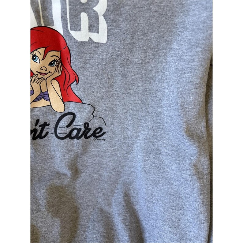 Disney Little Mermaid Ariel "Messy Hair …" Sweatshirt Med W/ 2 Messy Bun Clips image 6