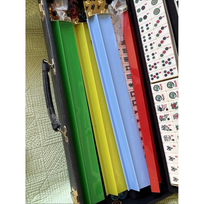GRA MAHJONG 4 półki z pleksiglasu 160 białych (kolorowych) płytek 6 etui na jokery NOWOŚĆ zdjęcie 4