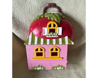 2003 Strawberry Shortcake Berry Sweet House Bandai Carry Case Dollhouse