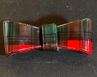 Vintage 1980er Jahre rot schwarz karierte Schleifenbrosche | Acryl Tartan Punk Statement Pin