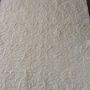 Garden Trellis Large Throw Quilt image 4