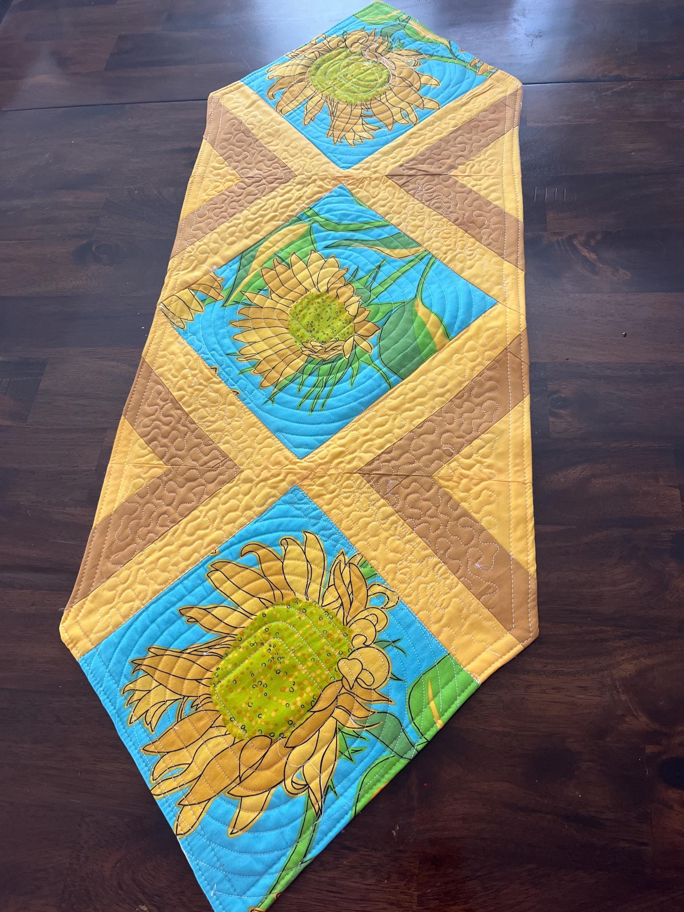 ひまわりのキルトテーブルランナー - Etsy 日本