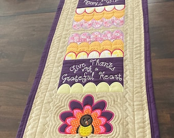 Thanksgiving Give Thanks Table Runner