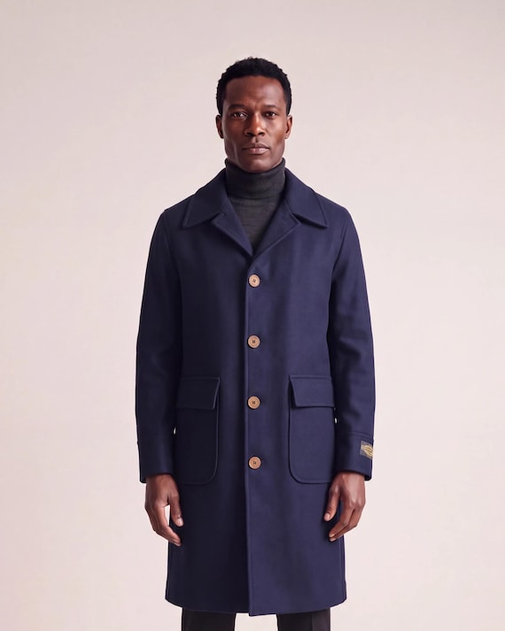 Lorenzo Risi men's hand-tailored wool coat | Coconut buttons | Shirt collar | Pocket pockets | 100% wool