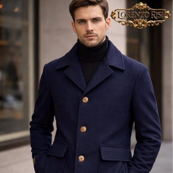 Lorenzo Risi hand-tailored coat | Coconut buttons | Shirt collar | Pockets | 100% wool