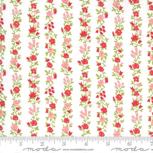 Sunday Stroll - Freshly Cut White - by Bonnie and Camille - 1/2 yard