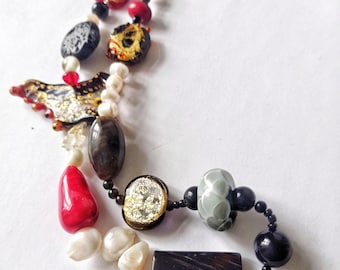 Gouden handgemaakte kralen en elegante kunstenaarsketting - Glazen kralen - Kunstklei - Uniek stuk