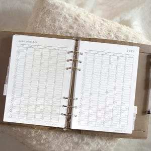 Calendrier annuel imprimable sur deux pages : Vue d’ensemble de l’année, calendrier daté 2027, minimaliste, agenda annuel (A4/A5/Lettre)