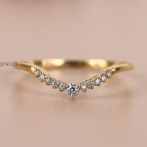 Curved Lab Grown Diamond V Shape Ring: 18K Yellow Gold Chevron Wedding Band
