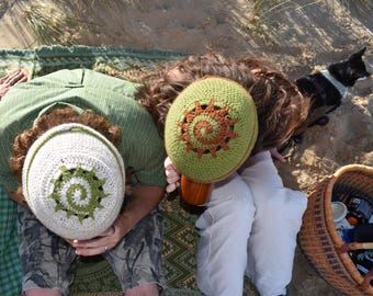 Crochet spiral beanie pattern