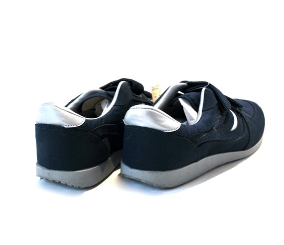 Mens velcro shop trainers size 1