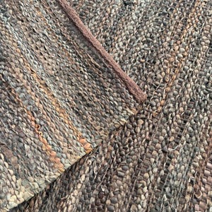 Alfombra de cuero marrón hecha a mano - 60 x 90 cm / Alfombra rústica de patchwork / Disponible