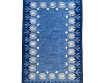 Alfombra kilim azul sueca / Alfombra escandinava de tejido plano / Alfombra nórdica geométrica de lana
