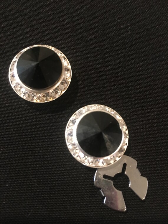 Novelty Earrings KnSam Women Platinum Plate Pierced Stud Earrings Water-drop Crystal Rhinestone Novelty Earrings KnSam Women Platinum Plate Pierced Stud Earrings Water-drop Crystal Rhinestone