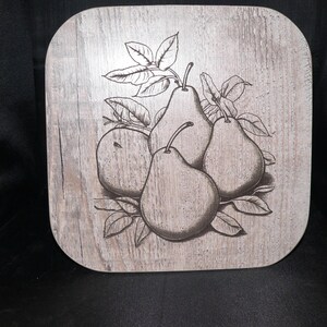 Dessous de Plat Personnalisé en Bois Gravé – Cadeau Unique & Original | Déco de Table et Cuisine