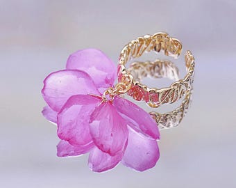 Handgefertigter Kirschblüten Ring: Hergestellt aus echten Kirschblüten-Blütenblättern, verstellbarem Band, einzigartigem botanischem Schmuck, Geschenk für neue Anfänge