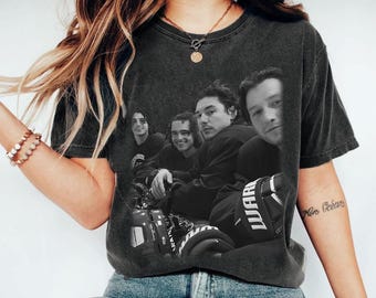 Camiseta Briar University Vintage Comfort Colors, Camiseta Off Campus, Camiseta Hockey Romance