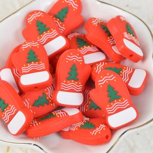 Christmas Gloves Silicone Beads,Loose Pen Beads,Gifts Focal Beads,DIY Jewelry Accessories Supply,Lanyard Focus Beads
