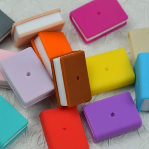 Book Teacher Silicone Beads,Reading Loose Pen Bead,Focal Focus Beads Charm,DIY Jewelry Accessories,Keychain Keyring Bracelet Lanyard Making