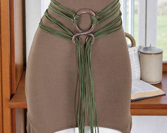 Cinturón trenzado de inspiración vikinga para mujer: accesorio extralargo de estilo nórdico medieval para cosplay de fantasía y ferias renacentistas.