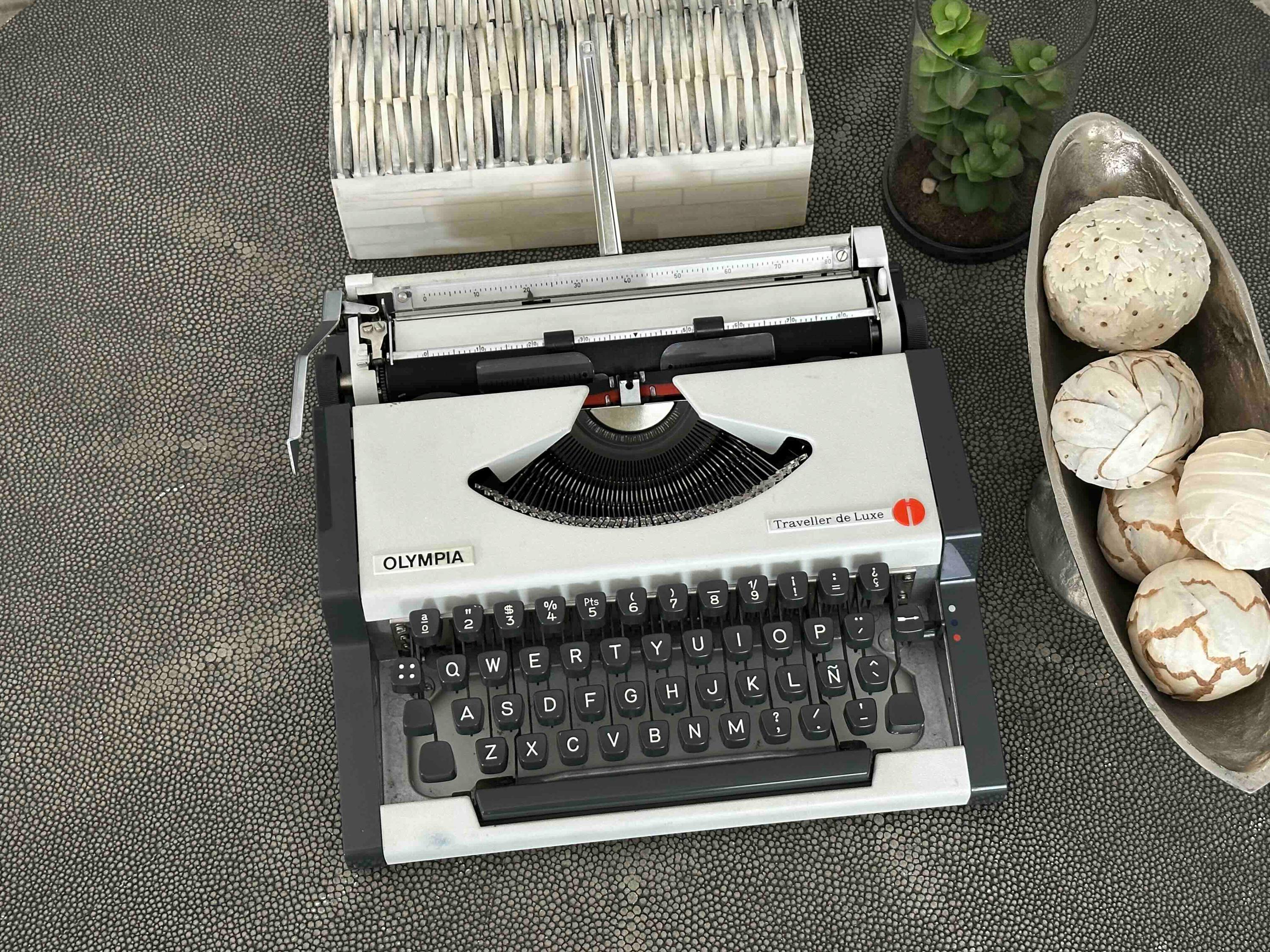 1970 Olympia Typewriter - Etsy