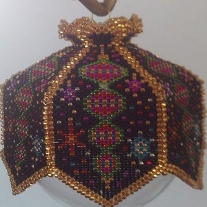 Decked Out Beaded Ornament Cover E-Pattern