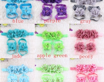 Set mit 8 Baby Stirnband und Sandale Set - Barfuß Sandalen - Footies - Säugling Blumen Sandalen - Blumen Sandalen - Baby Schuhe - 18 Farben zur Auswahl
