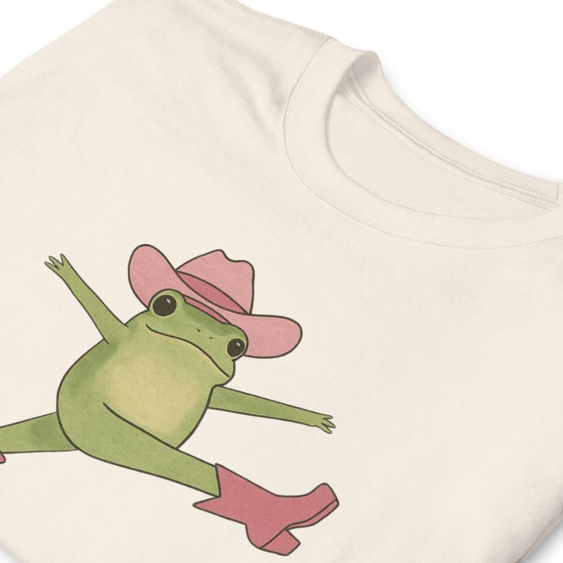 Funny Frog T-Shirt – Cute Sensitive Frog in Pink Cowboy Boots & Hat – Whimsical Kawaii Graphic Tee.