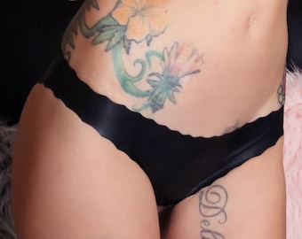 Latex Scalloped Panties