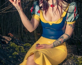 Ensemble cosplay blanc neige en latex avec col gonflable