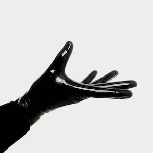 Latex Seamless Short Gloves. Wrist-Length Latex Gloves – Unisex Handwear by Catalyst Latex
