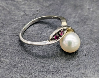 14K White Gold Rings, Garnet and Pearl Ring, Gold Pearl Ring, Vintage Pearl Ring, Vintage Garnet Ring, White Gold Jewelry Size 7 3/4