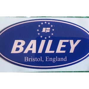 Bailey Wohnwagen Wohnmobil Abzeichen gewölbten Harz X1 blau weiß Fell Dellen Kratzern mit Bristol