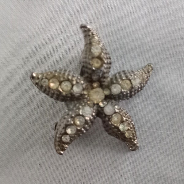 Vintage 1950s Silvertone & Clear Rhinestone Starfish Brooch Pin Sealife