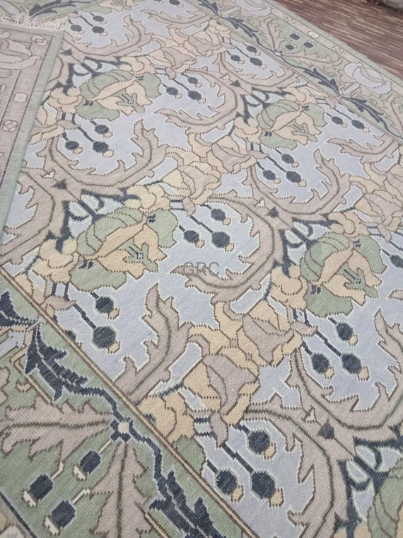 Handmade Wool Oushak Rug: Pastel Floral Flatweave Carpet