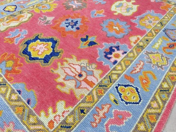 Handmade Bohemian Tribal Rug: Pink Red Oriental Kilim Style